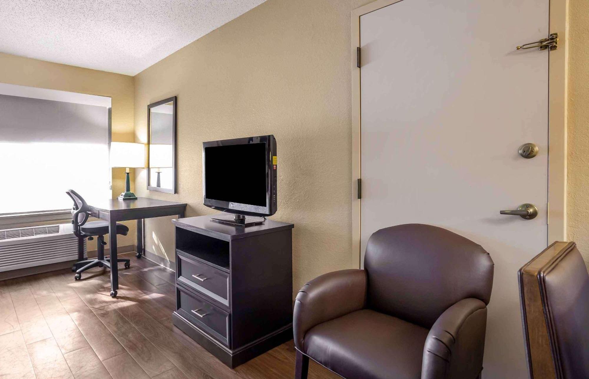 Extended Stay America Suites - Norwalk - Stamford Exterior photo