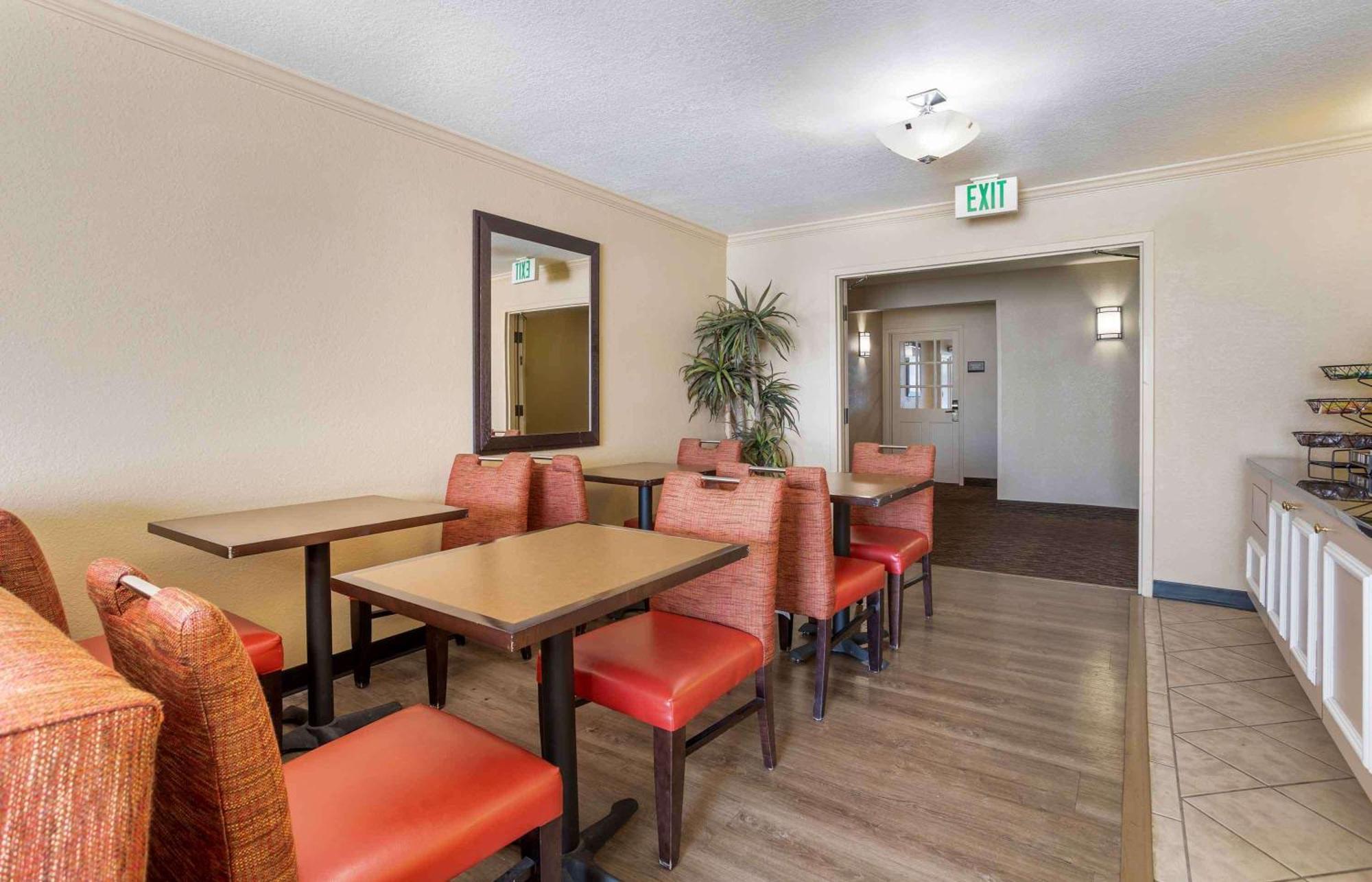 Extended Stay America Suites - Norwalk - Stamford Exterior photo