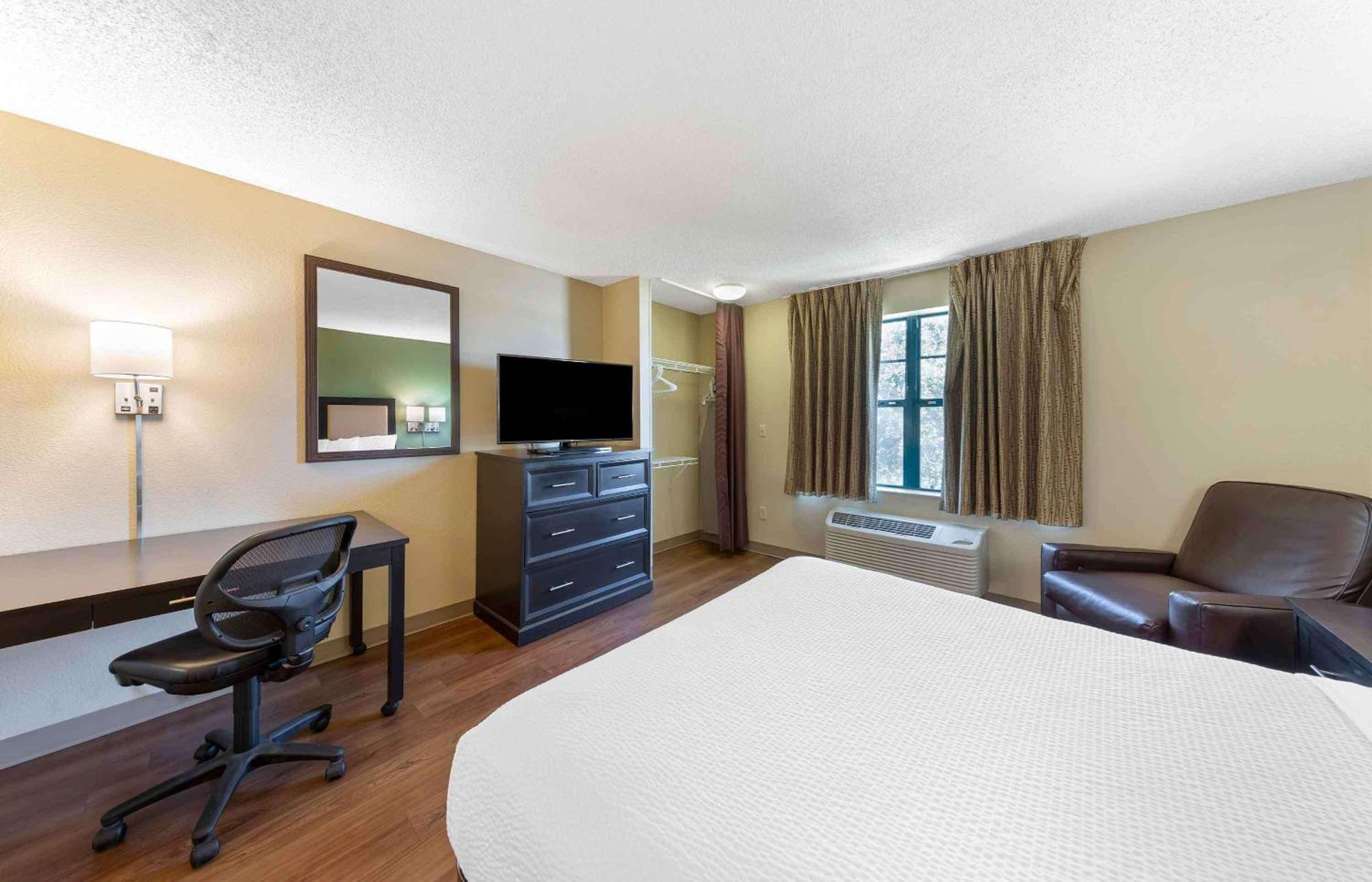 Extended Stay America Suites - Norwalk - Stamford Exterior photo
