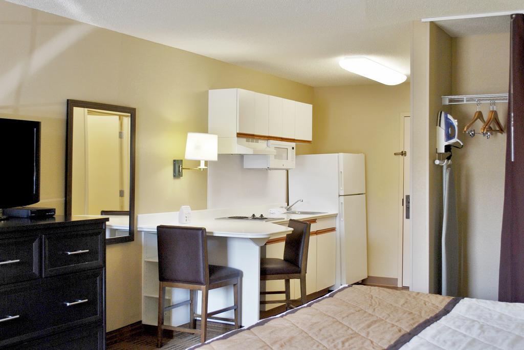 Extended Stay America Suites - Norwalk - Stamford Exterior photo